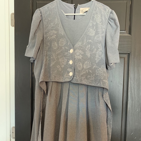 Grey dress - Picture 2 of 2